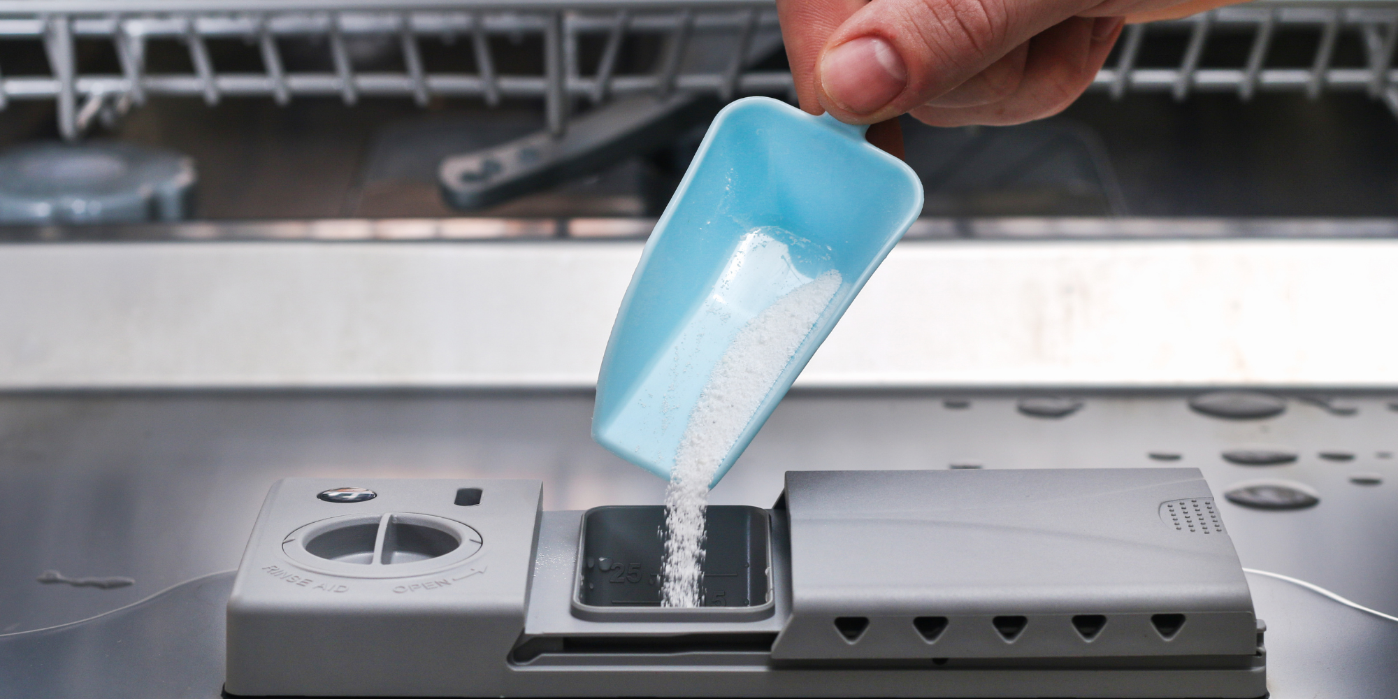 doğal bulaşık makinesi deterjanı ile çevre dostu bulaşık temizliği